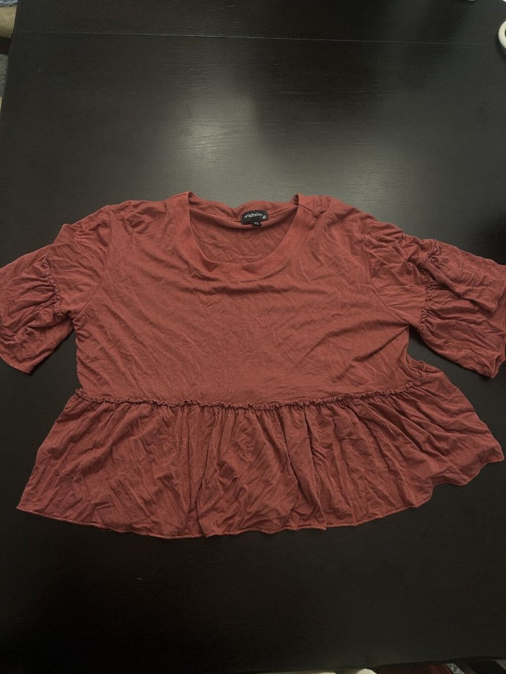 Altar'd State Cropped blouse - maroon